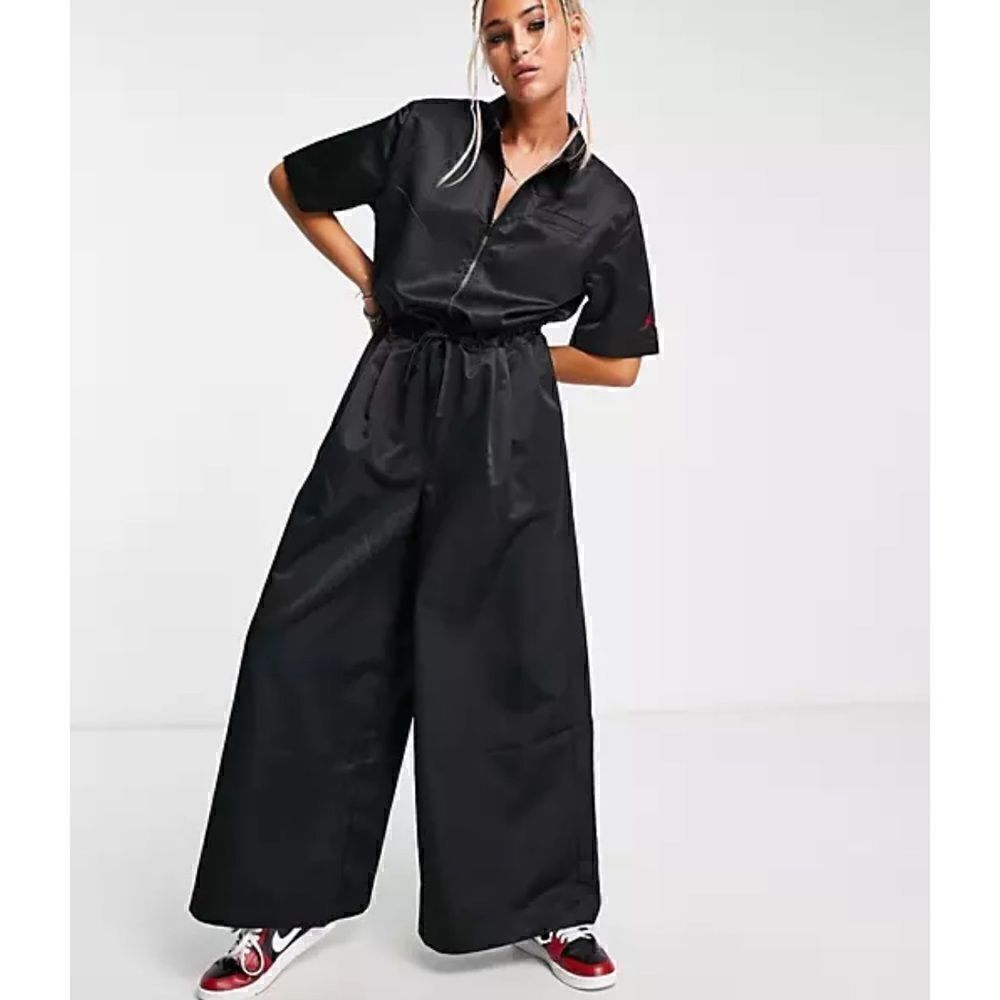 NWT Nike Jordan Heritage Flightsuit XS Black Romper Water Repellent Feminine